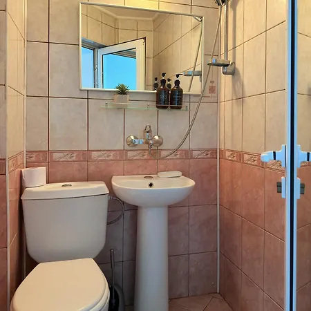 Corner House Apartment *