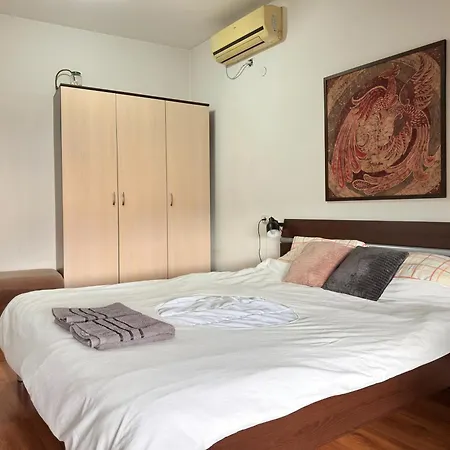 Corner House *