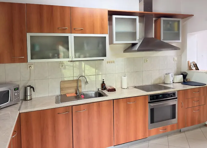 Corner House Апартаменты *