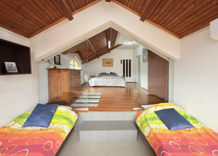 Corner House Διαμέρισμα Μοντάνα