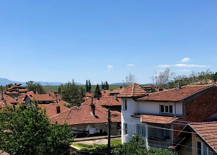 Corner House Апартаменты Монтана